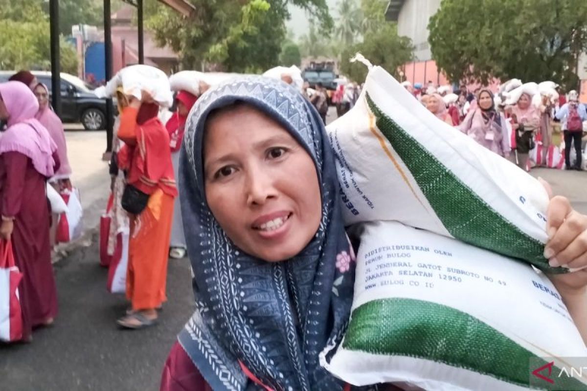 Bulog Sumbar gencarkan pengawasan antisipasi beras SPHP oplosan