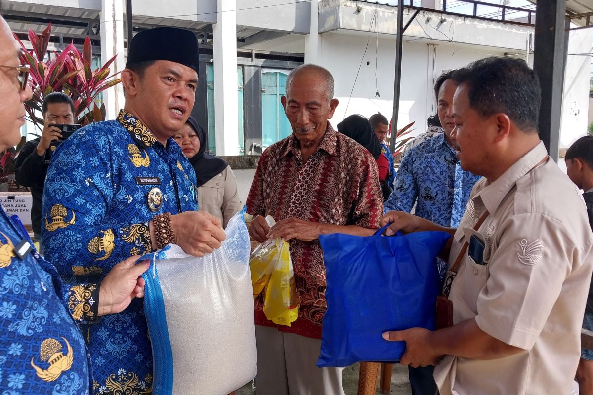 Dinsos Kota Singkawang bantu183 warga untuk rehabilitasi sosial