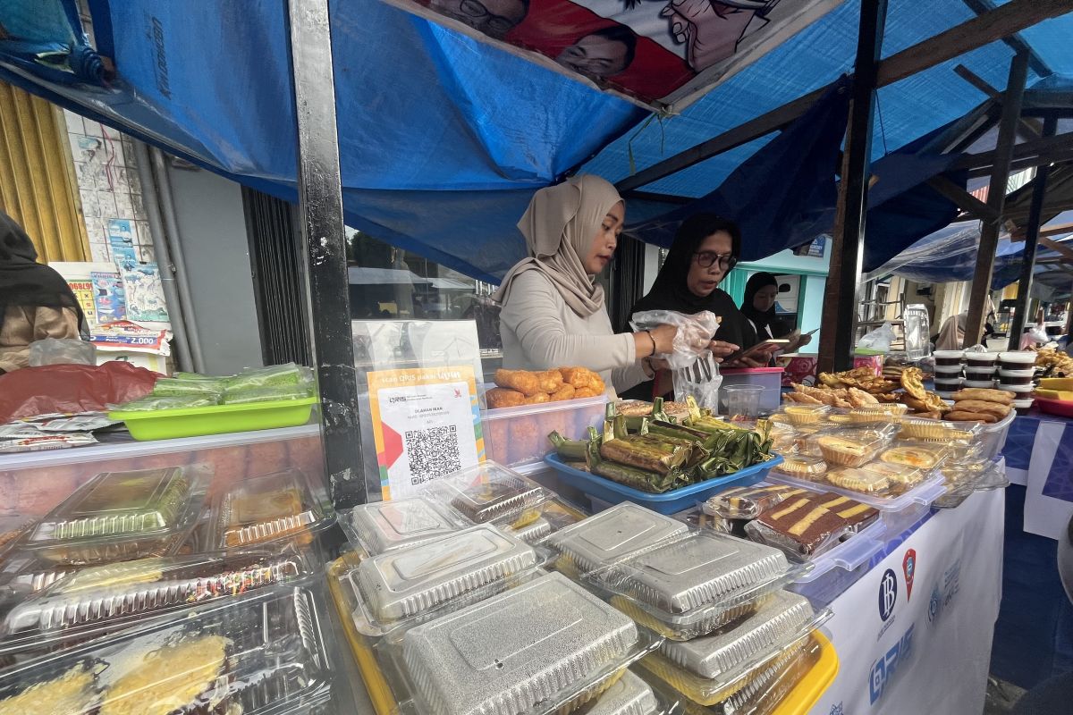 Pemkot Ambon siapkan bantuan 200 etalase kaca bagi pedagang kuliner