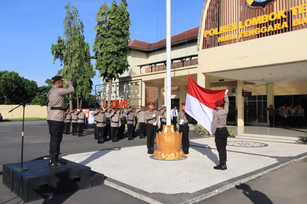 Wakapolres Lombok Tengah ajak personel perkuat disiplin