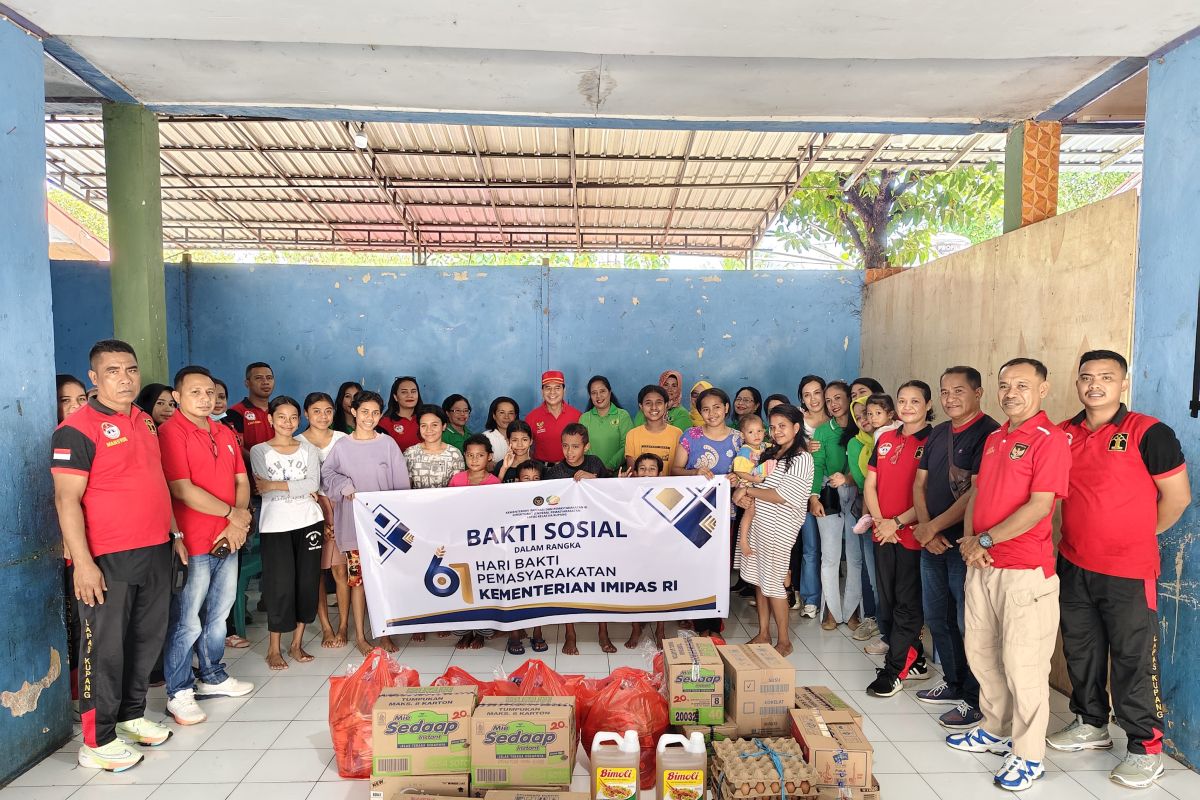Lapas Kupang menggelar bakti sosial bagi Panti Asuhan Sonaf Maneka