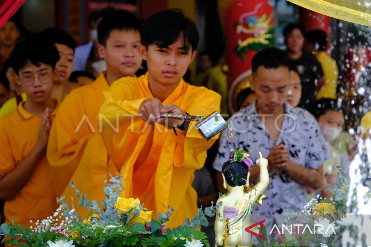240 pelajar Buddha siap mengukir rekor pelafalan Dhammapada Nasional