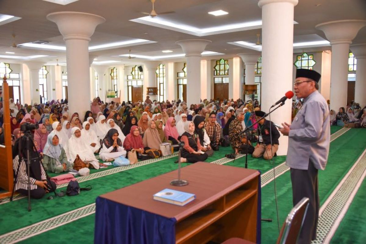 Wawako Maigus Nasir hadiri pembukaan Bimbingan Manasik Haji 1446 Htingkat Kota Padang