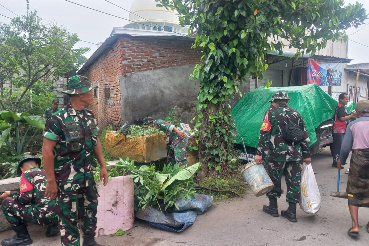 Kodim luncurkan program bersih-bersih rumah ibadah di Lombok tengah