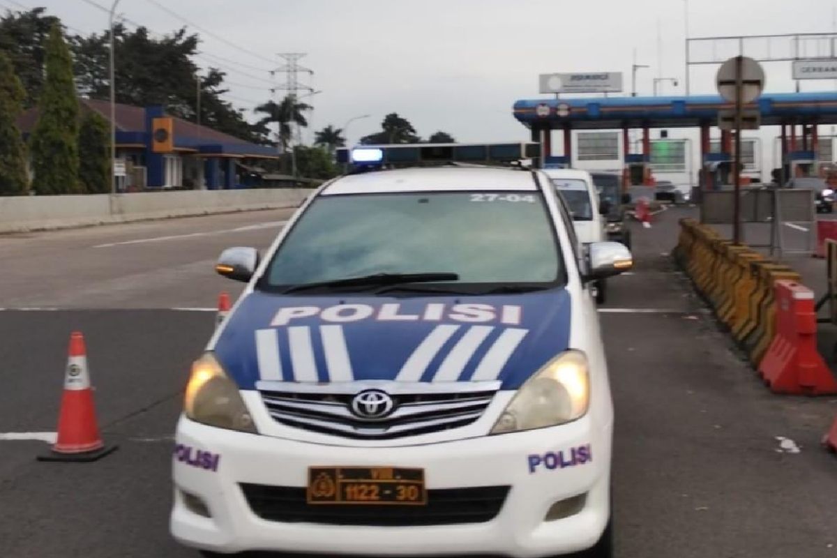 Kepolisian berlakukan contraflow diterapkan di Tol Jagorawi arah Puncak