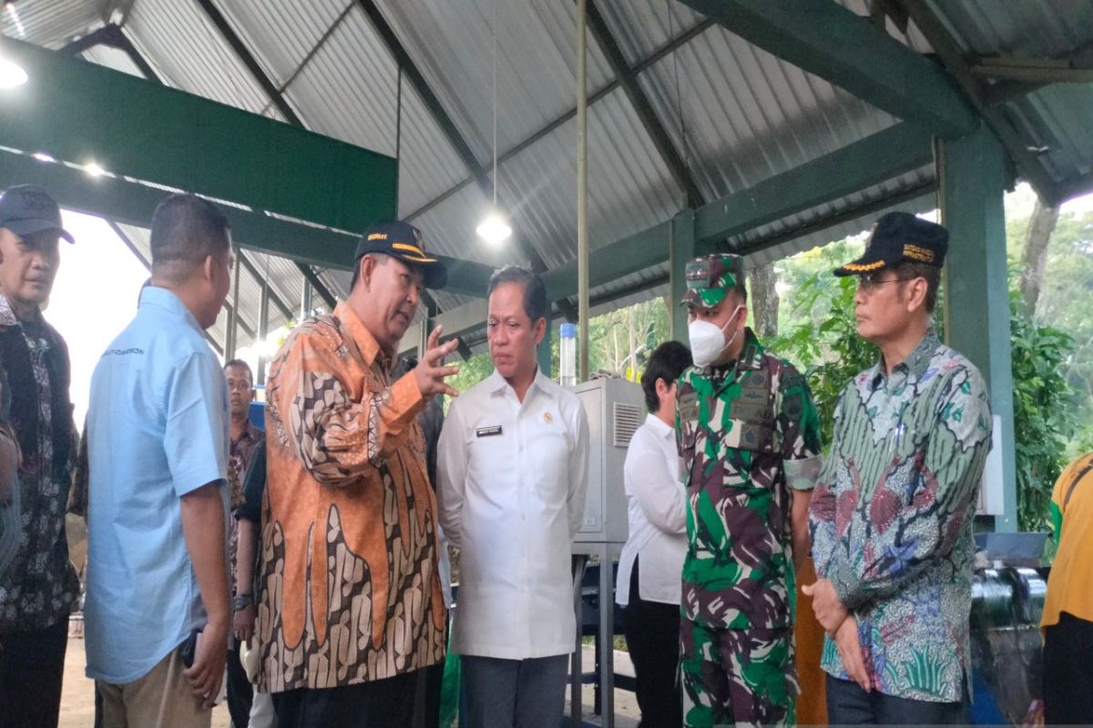 Menteri LH nilai keramahan pengolahan sampah di TPA Banyuroto baik