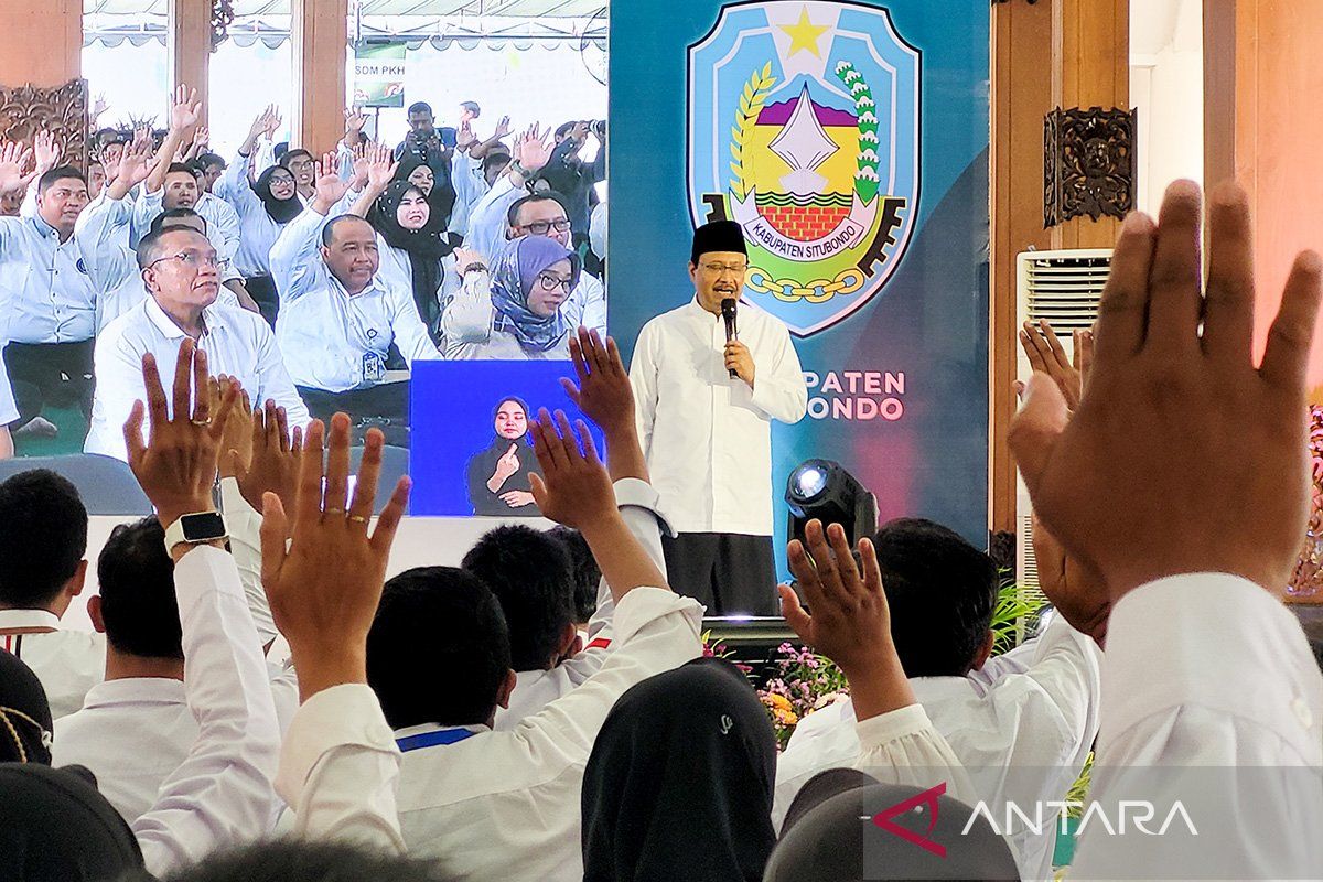 Mensos beri target pendamping PKH Situbondo graduasi 10 KPM per tahun