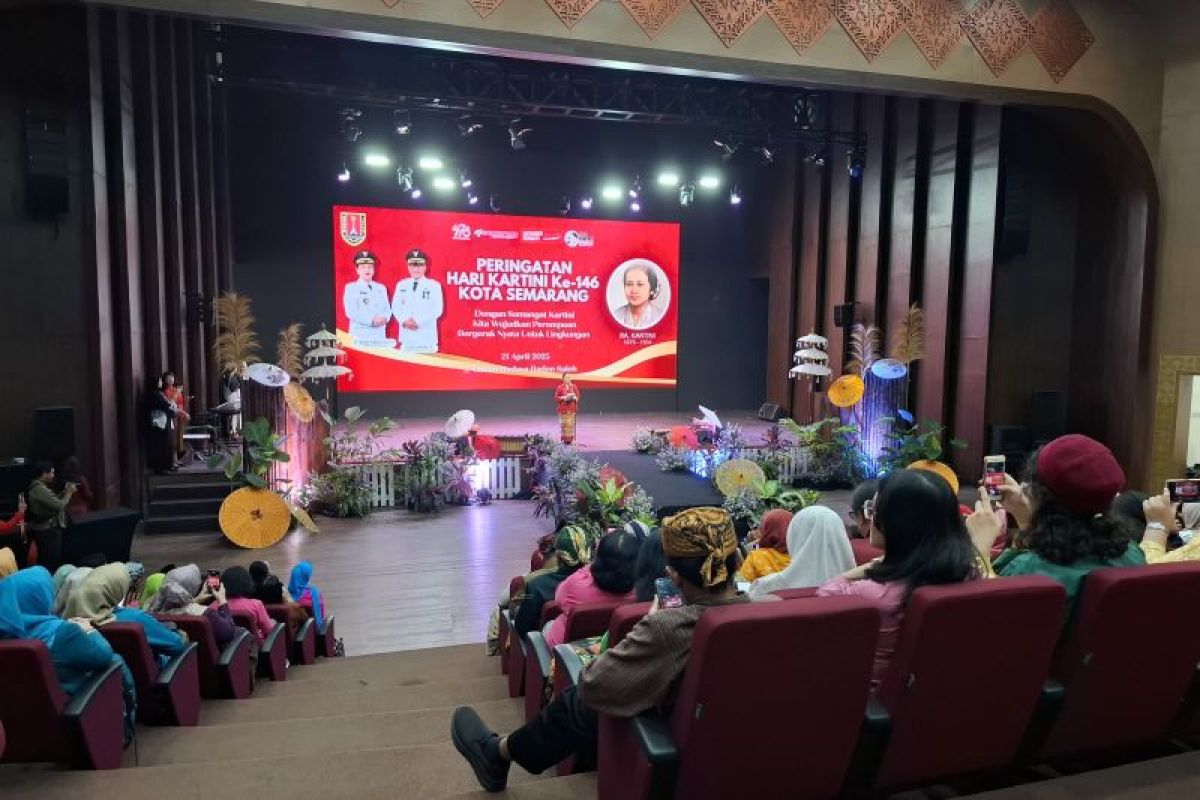 Wali Kota Semarang raih Anugerah Puspa Bangsa