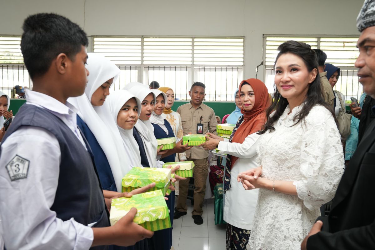 Gubernur Malut sebut siswa perlu bekali diri dengan iptek jangan gaptek