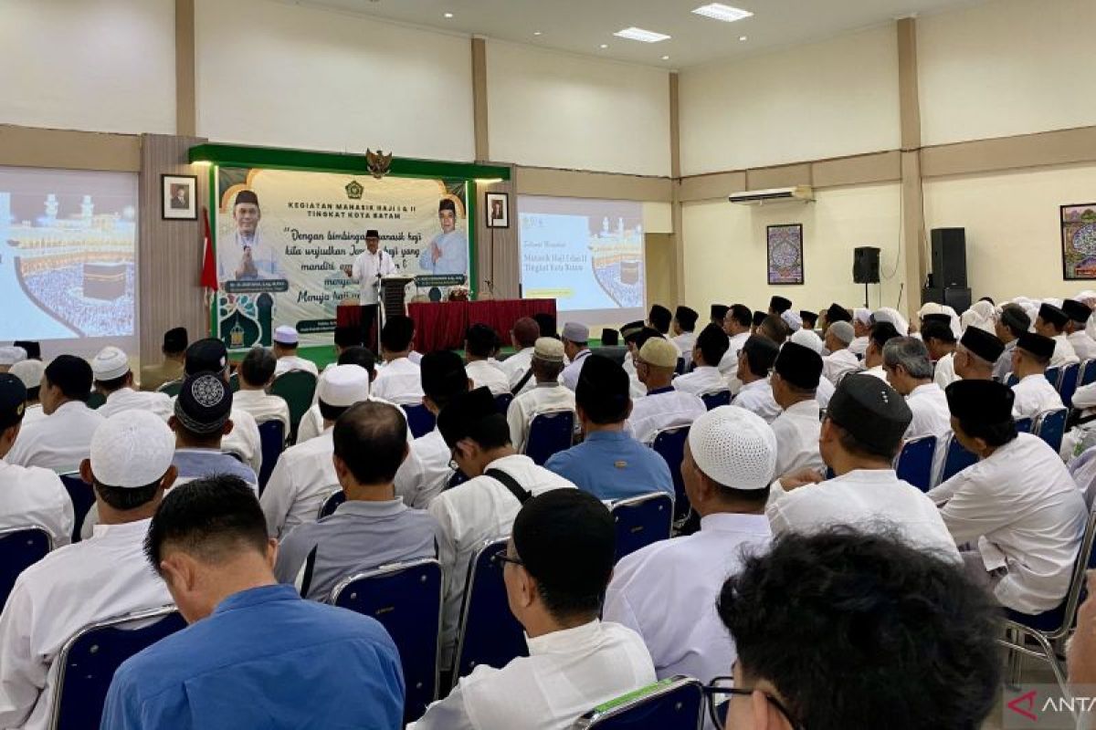 442 calon haji Kepri kloter pertama berangkat pada 2 Mei 2025