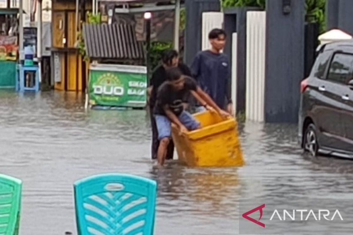 BPBD Pangkalpinang terjunkan tim tangani banjir di tujuh kelurahan