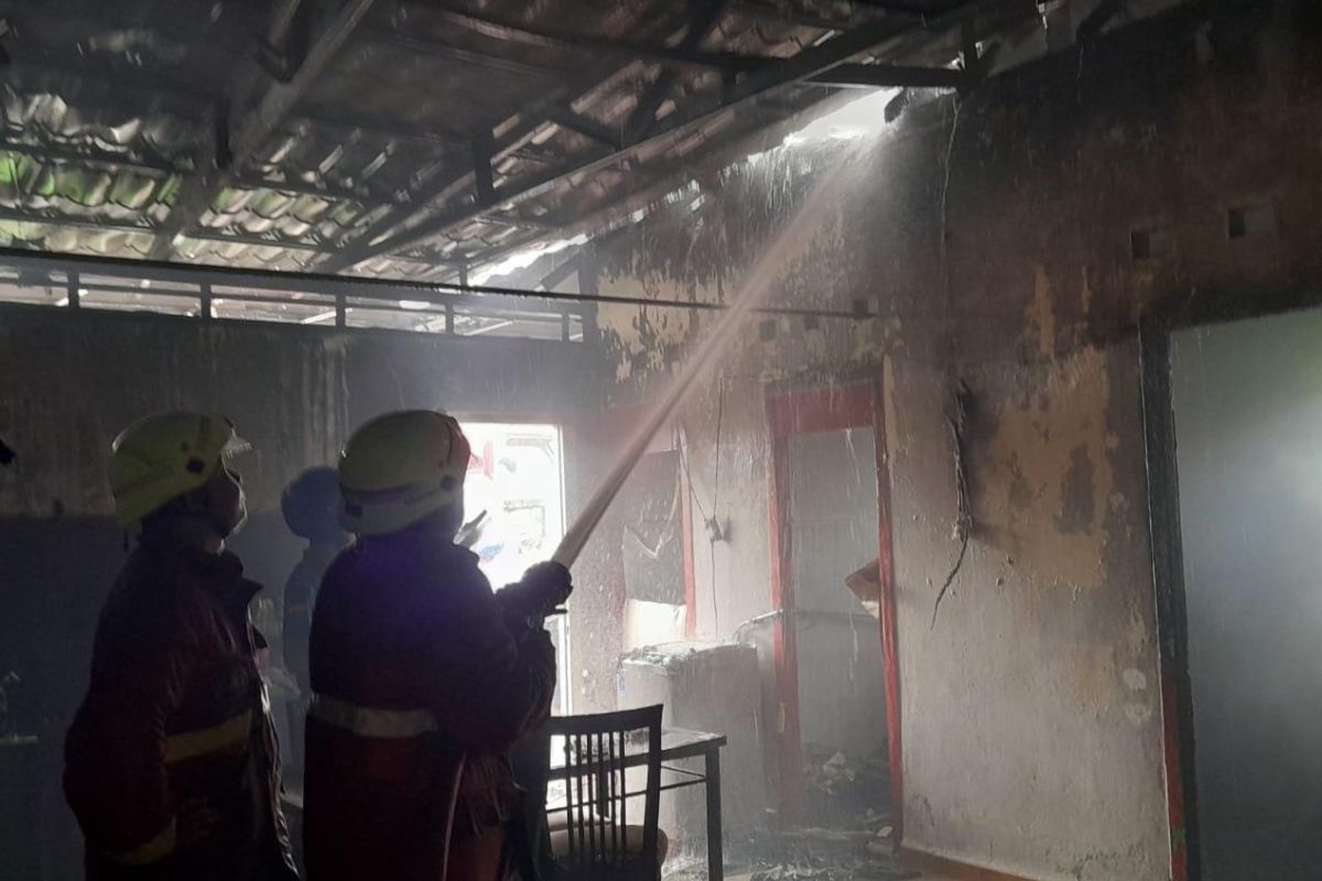 Rumah dinas KPLP Tanjung Uban terbakar