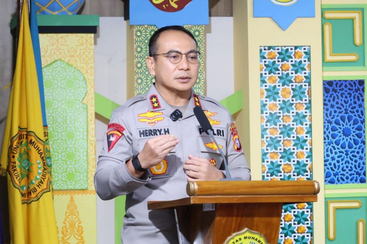 Buntut pengeroyokan di halaman Polsek Bukit Raya, Kapolda copot Kapolsek