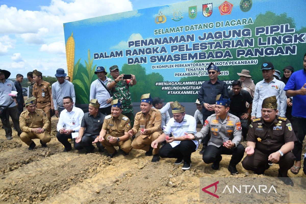 BRK Syariah ikut dukung program pelestarian lingkungan dan swasembada pangan Pemko Pekanbaru