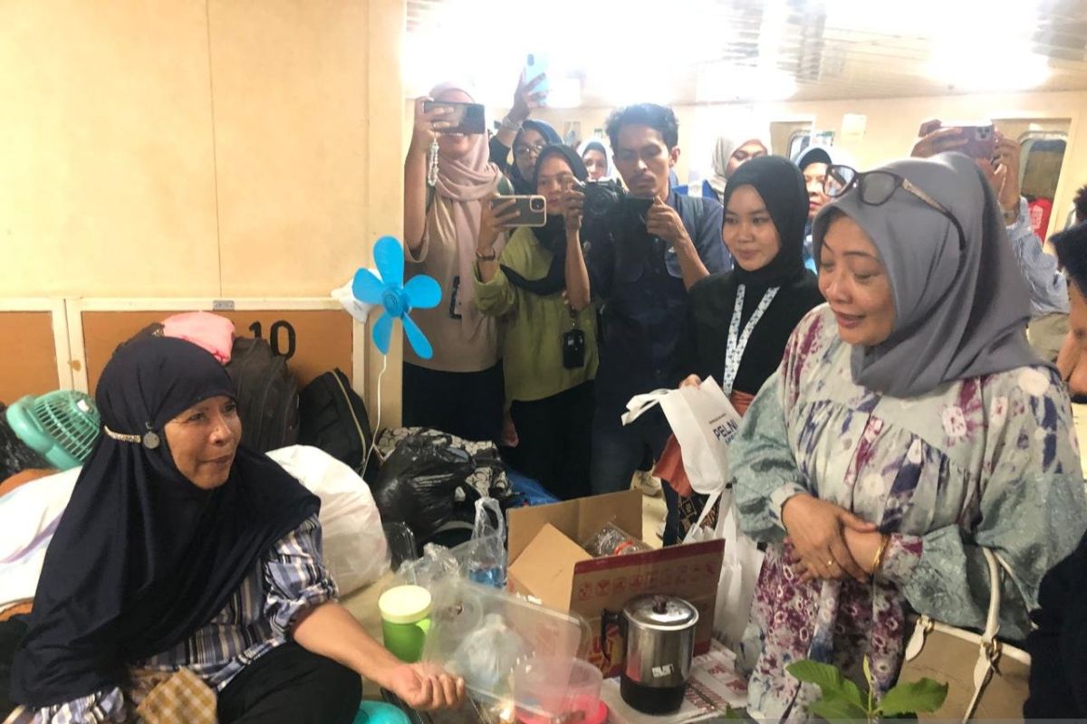 Pelni tinjau fasilitas kapal pastikan peningkatan layanan transportasi laut di Maluku
