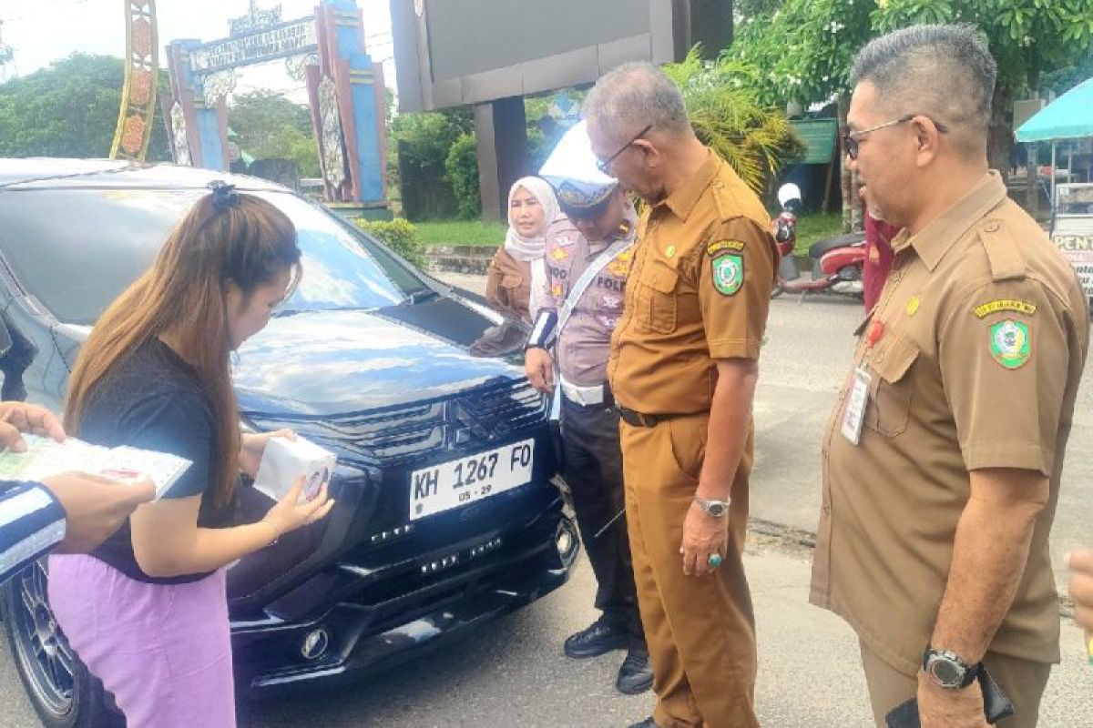 Pemkab Kotim apresiasi pemilik kendaraan taat pajak