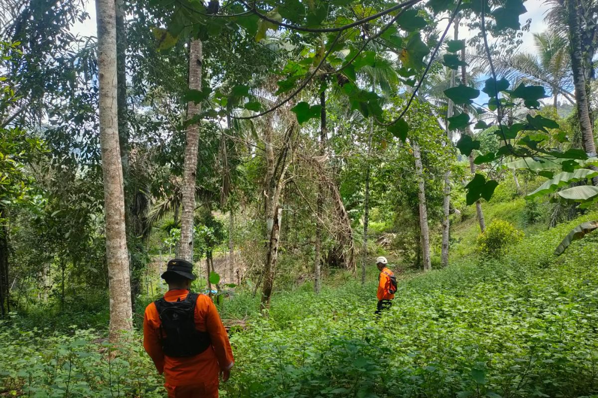 Tim SAR cari remaja hilang di perkebunan nilam Liandok Minsel
