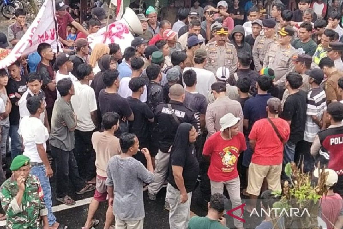 Aliansi Rakyat tolak kemitraan Gapoktan Bukit Mas dengan PT TPL di Palas