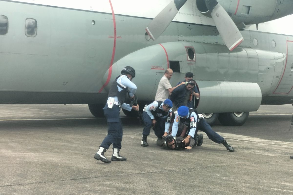 TNI AU gelar simulasi penangkapan pesawat asing ilegal