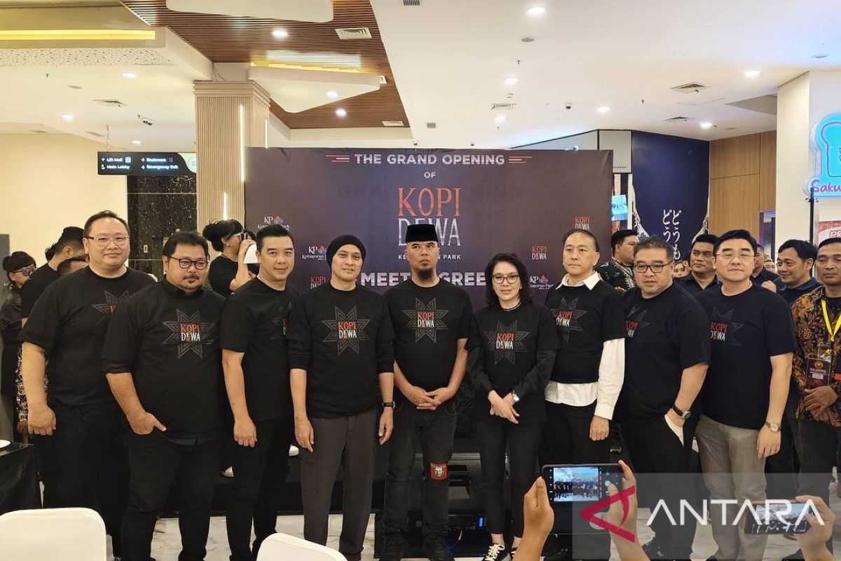 Ahmad Dhani akui tertarik bisnis kafe kopi untuk buka lapangan kerja