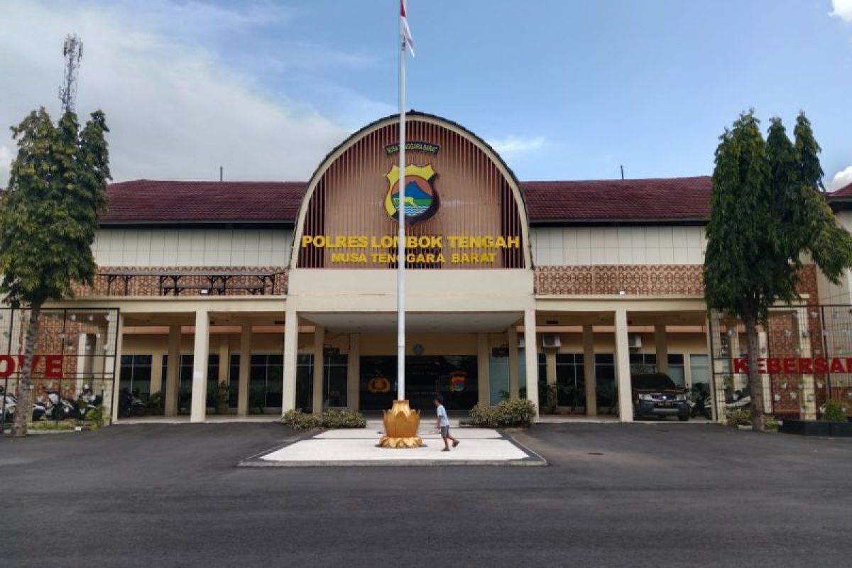 Seorang ibu di Lombok Tengah jadi tersangka atas laporan adik kandungnya