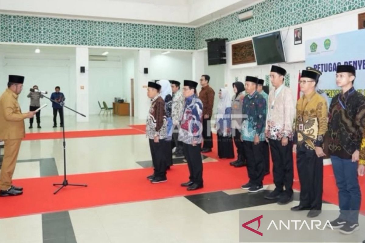 Gubernur Kaltim  lantik PPIH 2025 Embarkasi Balikpapan