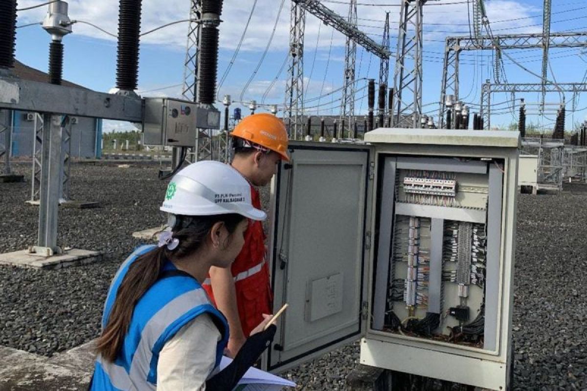 Kiprah Srikandi PLN UIP Kalbagbar di Lapangan, Wujud Perjuangan Kartini Masa Kini