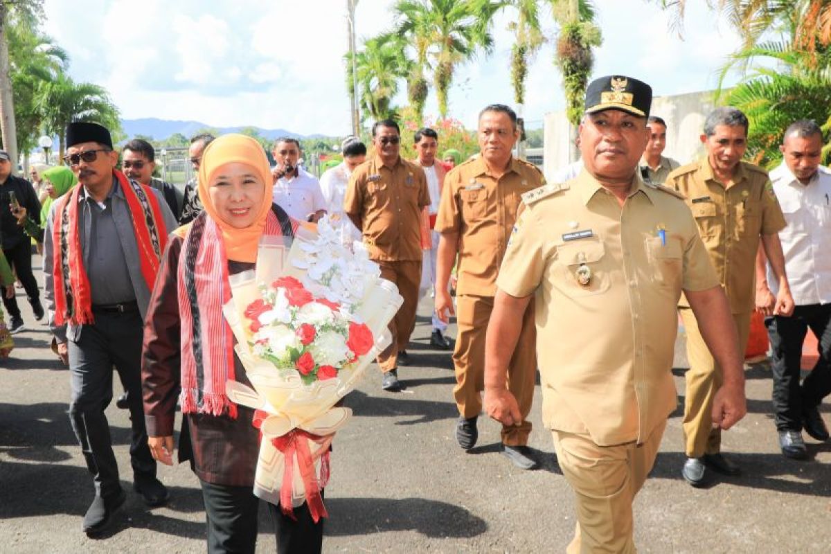 Gubernur Khofifah  serap aspirasi Paguyuban Jawa Timur di Maluku
