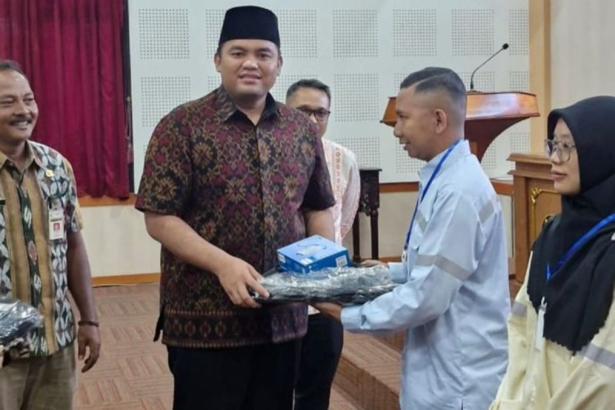 Puluhan warga Jepara  mendapat pelatihan berbasis kompetensi