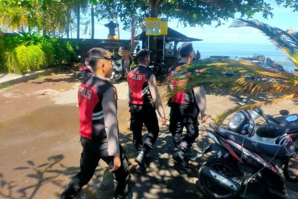 Polres Jembrana patroli objek wisata saat Hari Raya Galungan