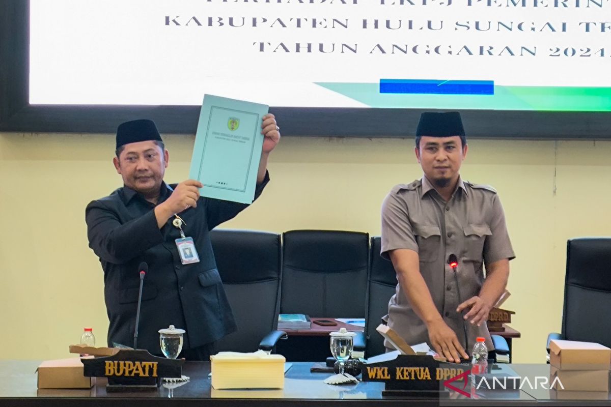 DPRD HST sampaikan rekomendasi LKPj Pemkab 2024