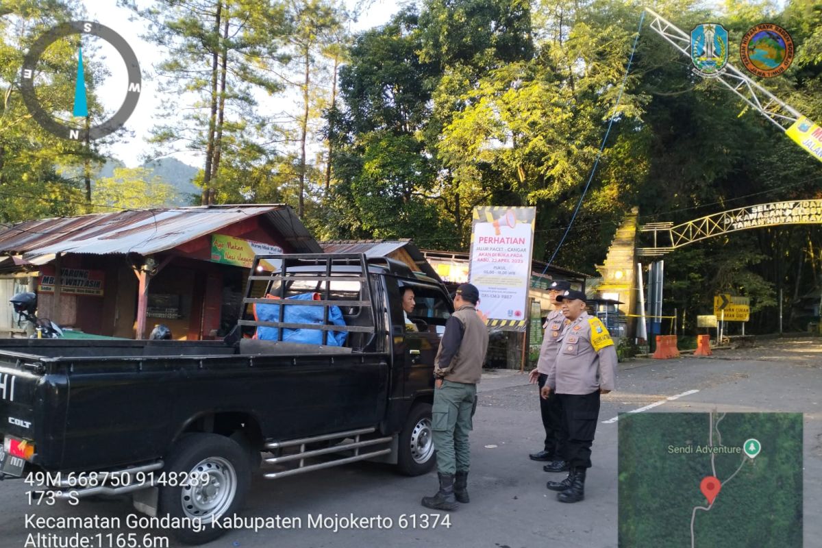Khofifah: Jalur Pacet-Cangar dibuka terbatas mulai hari ini