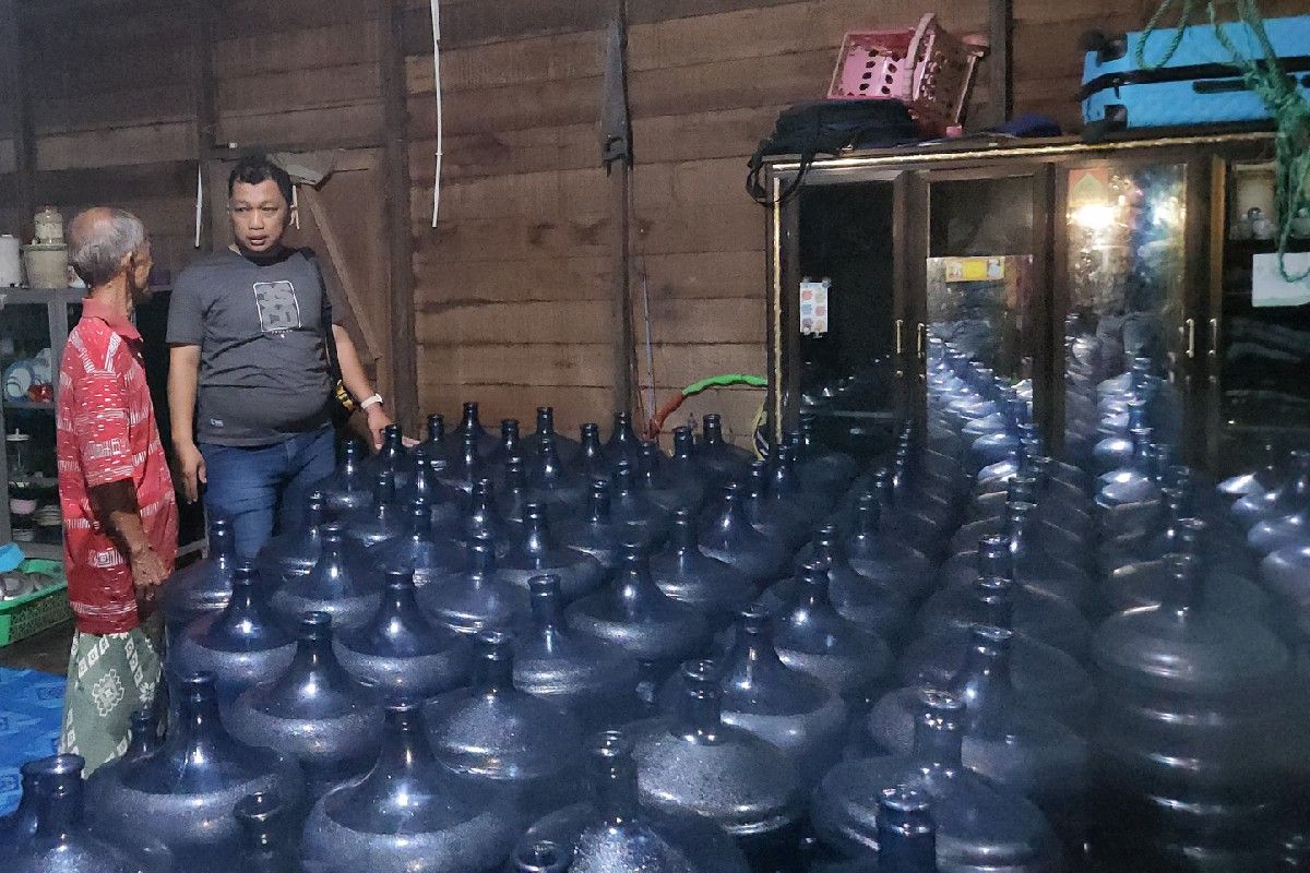 Seorang pemilik depot air minum isi ulang di Kapuas diamankan polisi