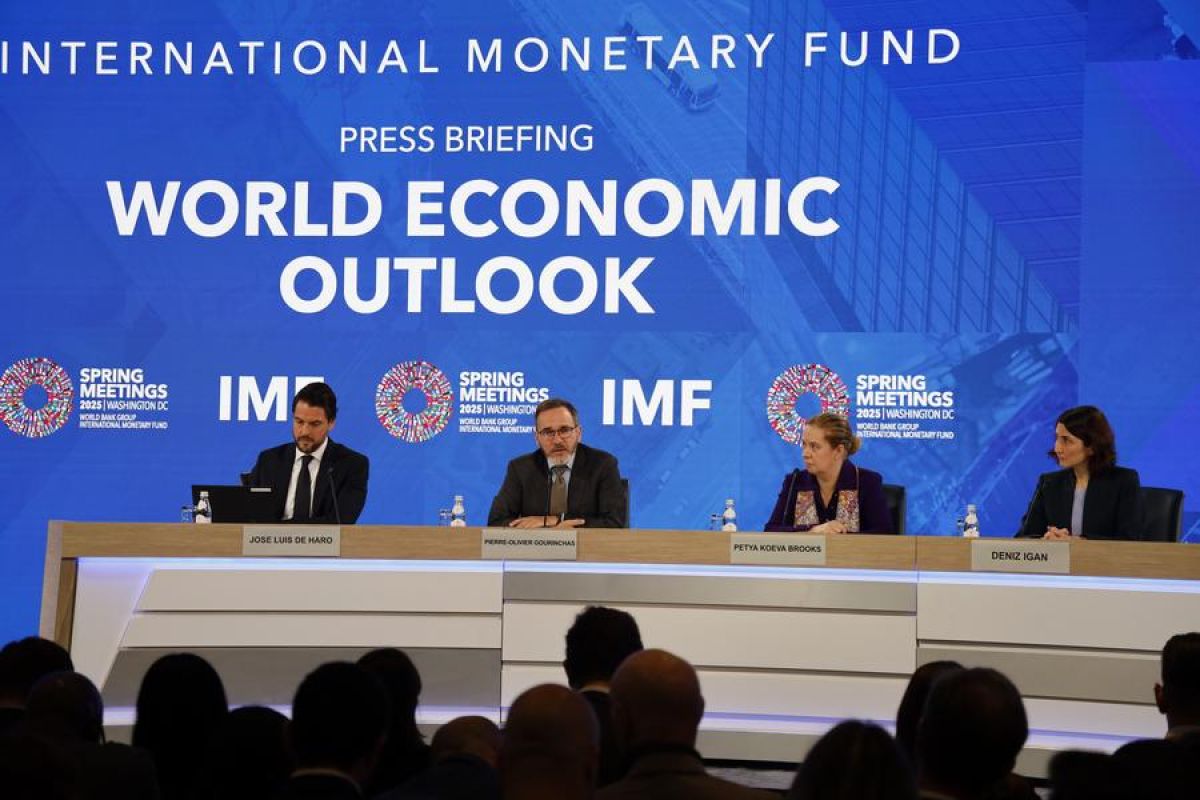 IMF pangkas proyeksi pertumbuhan global 2025 jadi 2,8 persen