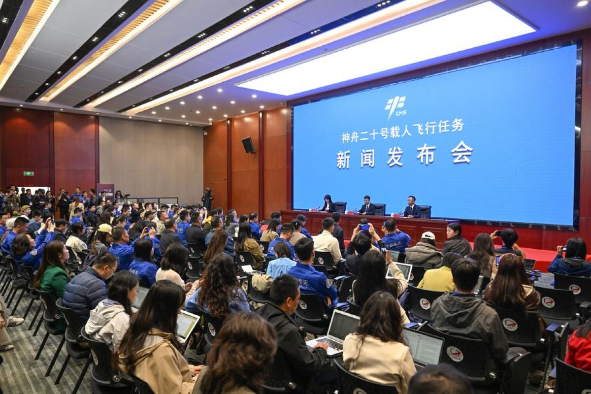 China rampungkan 20 aktivitas astronaut di luar wahana antariksa