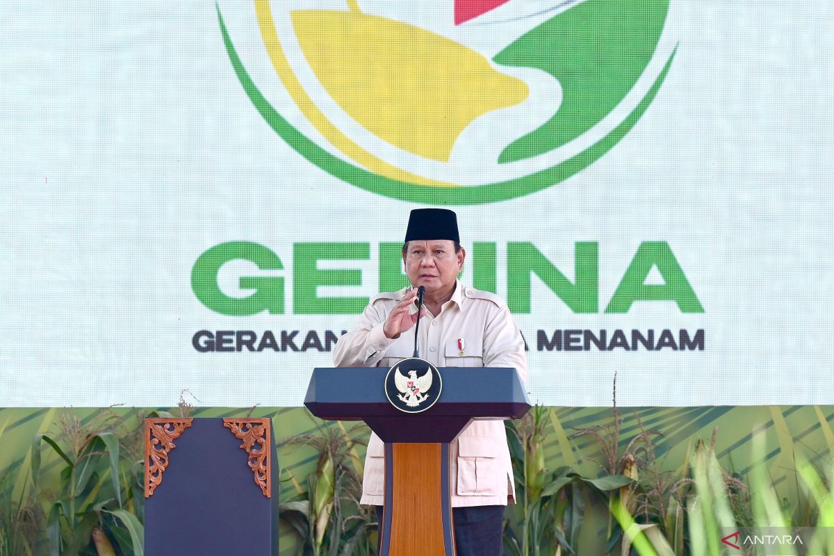 Prabowo hormati kritik profesor yang nilai koperasi desa tak berguna