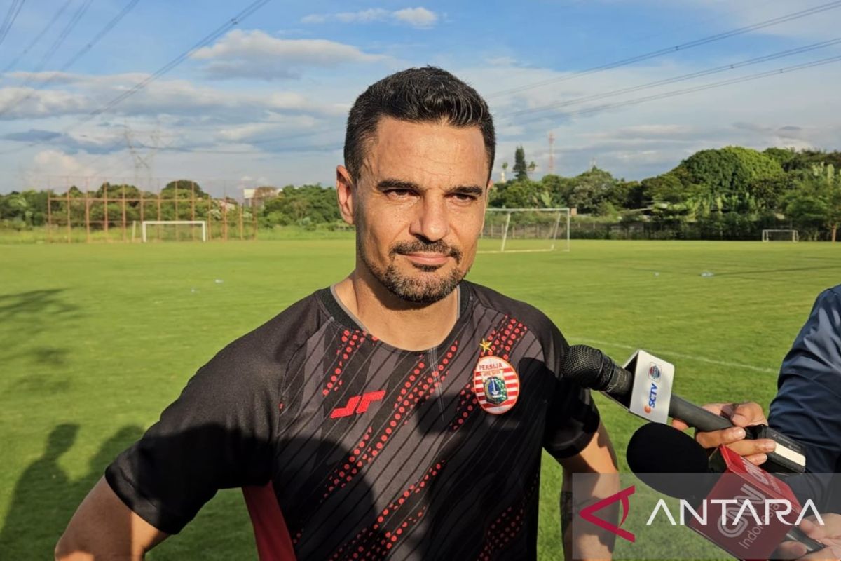Carlos Pena belum pikirkan pekerjaannya musim depan, setelah kontrak bearak