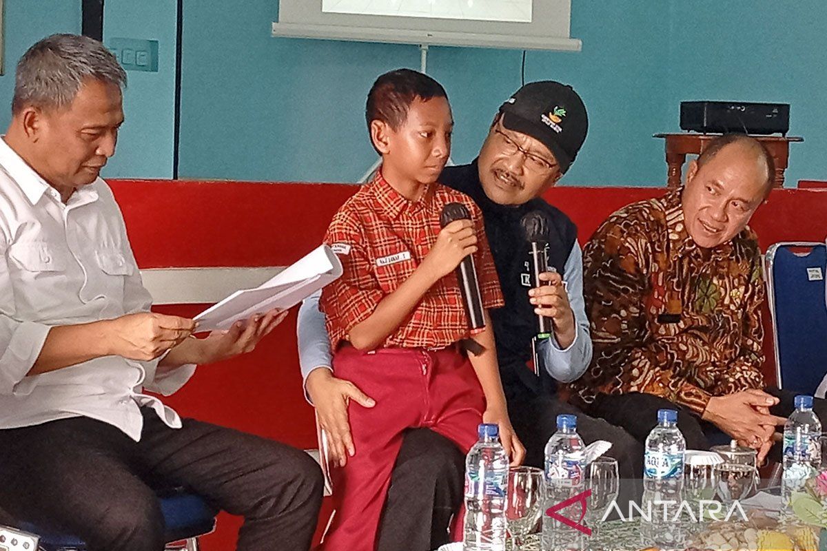 Mensos sebut Kurikulum Sekolah Rakyat masih digodok Kemendikdasmen