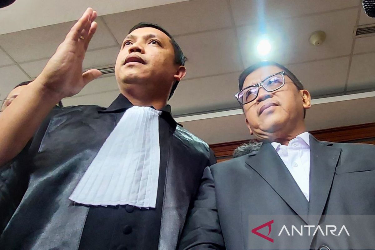 PH Hasto bantah "perintah ibu" mencuat di sidang menjurus ke Megawati