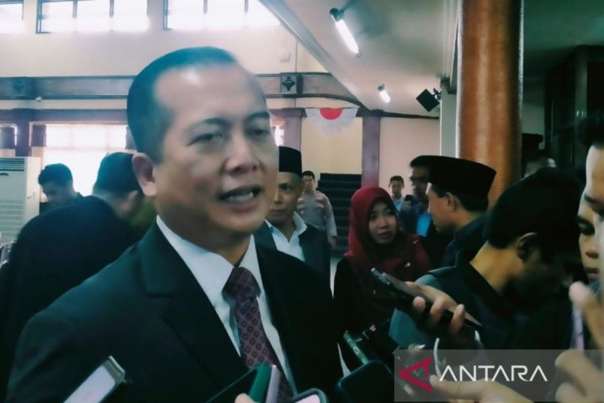 Gubernur NTB Iqbal minta pemda siapkan gudang penampungan jagung