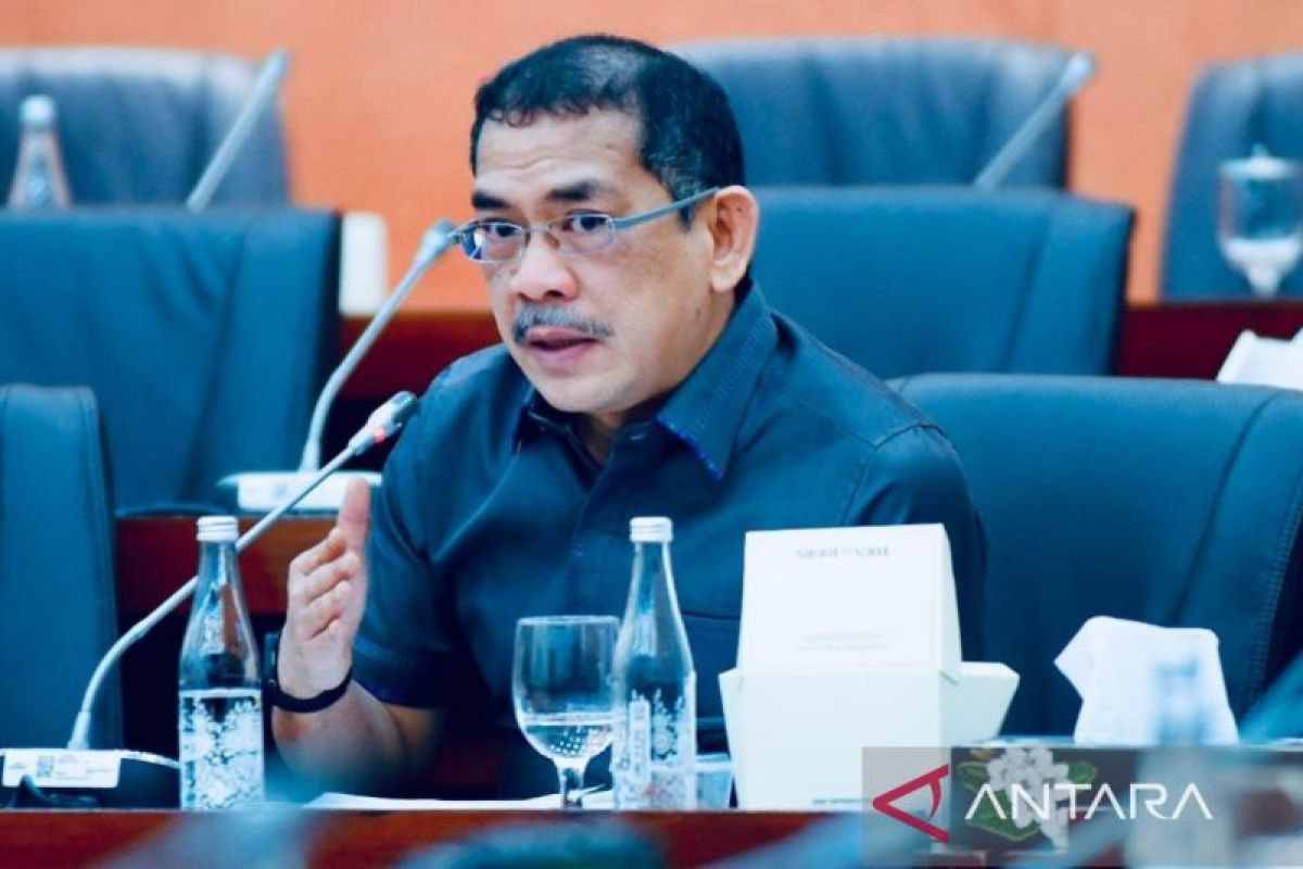 Anggota DPR tentang keinginan Trump hapus sistem pembayaran QRIS dan GPN
