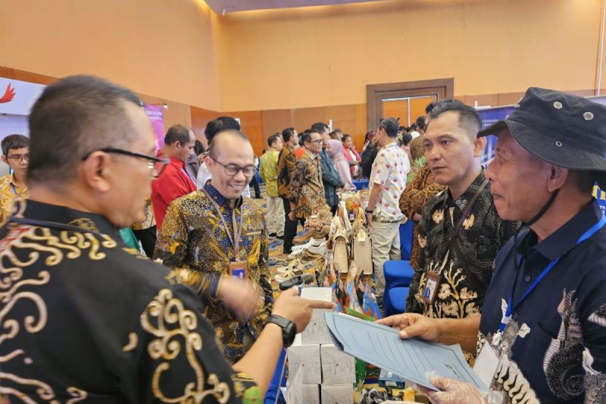 Bank UMKM Jatim dukung mitra binaan tembus pasar Indonesia timur