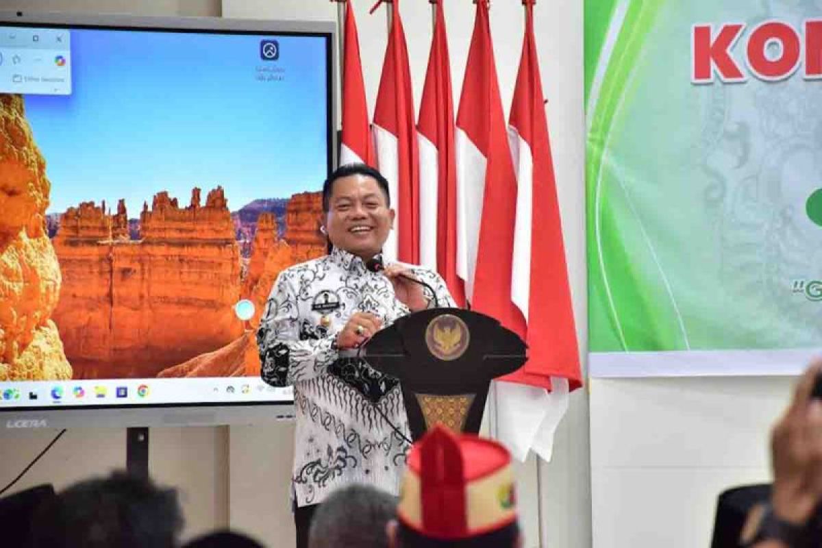 Bupati minta pengurus baru PGRI Kapuas komitmen perjuangkan hak-hak guru