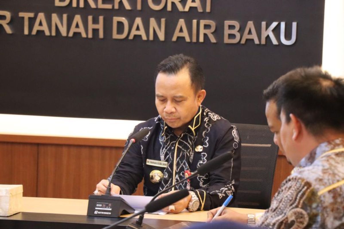 Bupati Tapin usulkan penanganan longsor di lima titik sungai Tapin