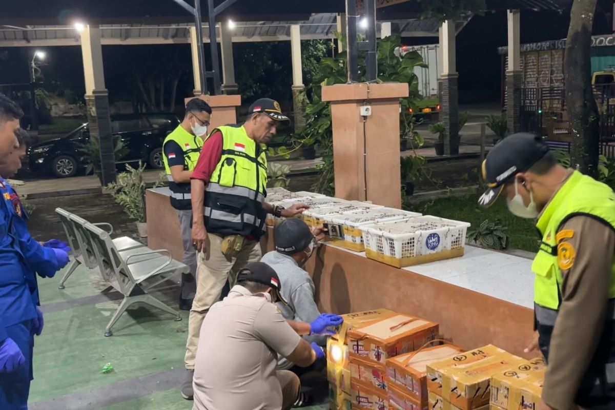 Karantina Lampung sita 326 ekor burung dilindungi