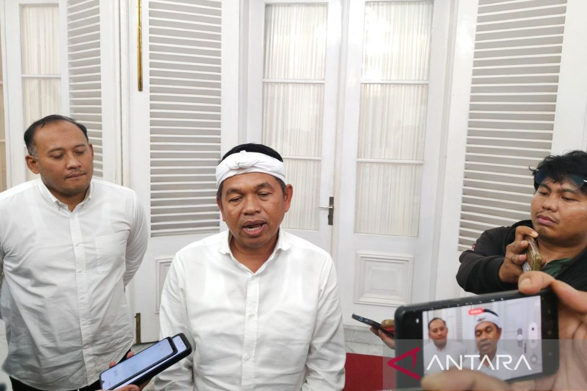 Komisi III DPR minta Dedi Mulyadi tak gentar tertibkan premanisme