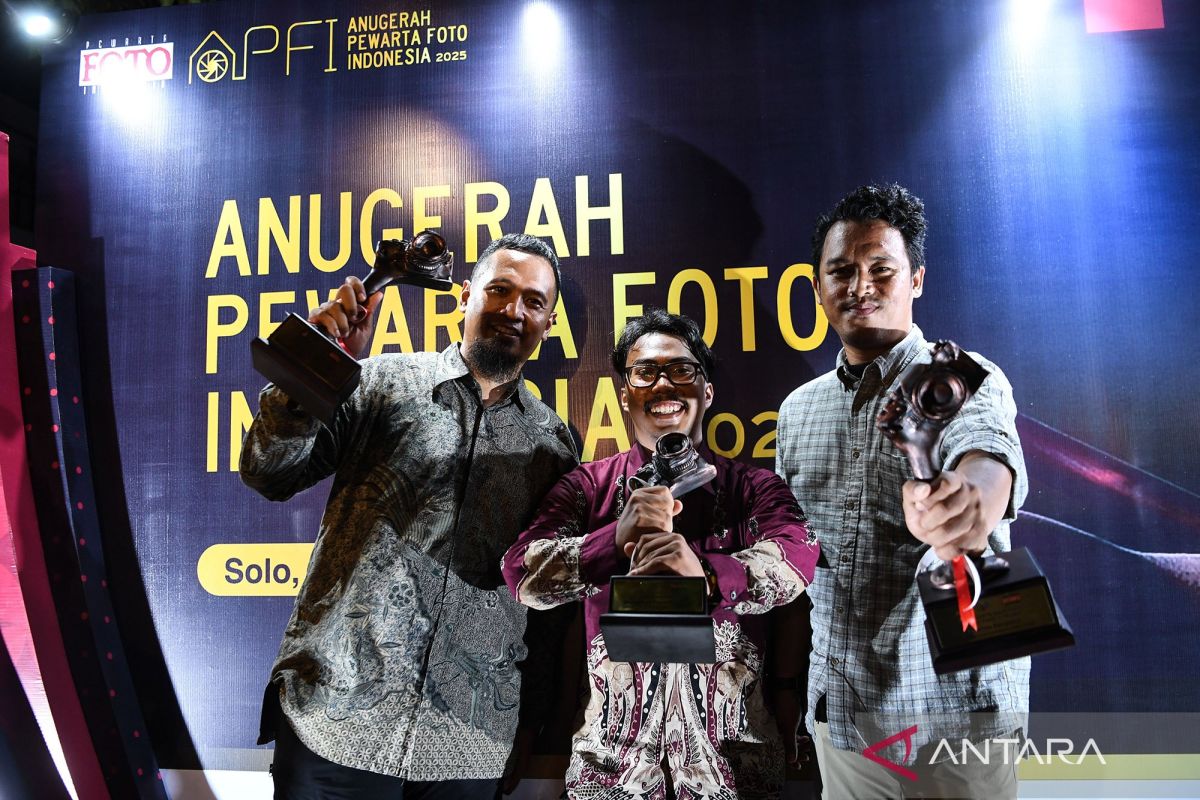 Foto Paus Fransiskus hingga Pesta Demokrasi di Badui sabet APFI 2025