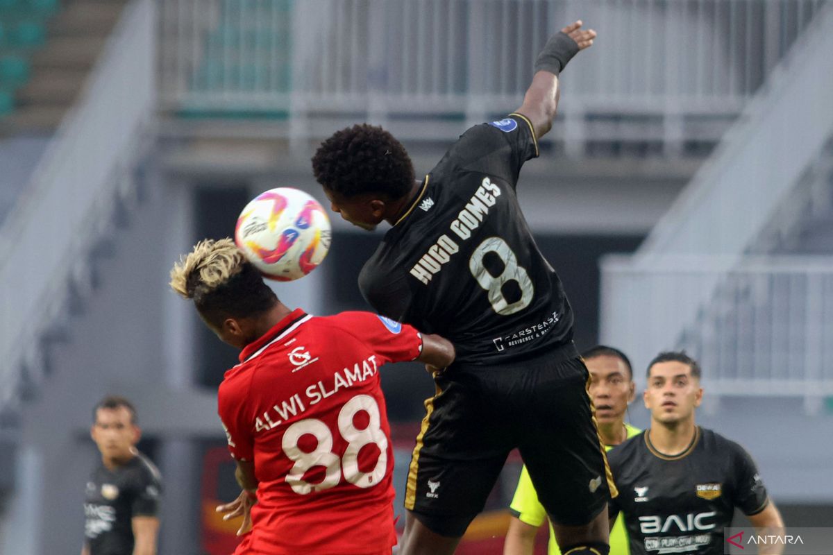 Liga 1 -  Dewa United digilas Malut United 1-2 di kandang