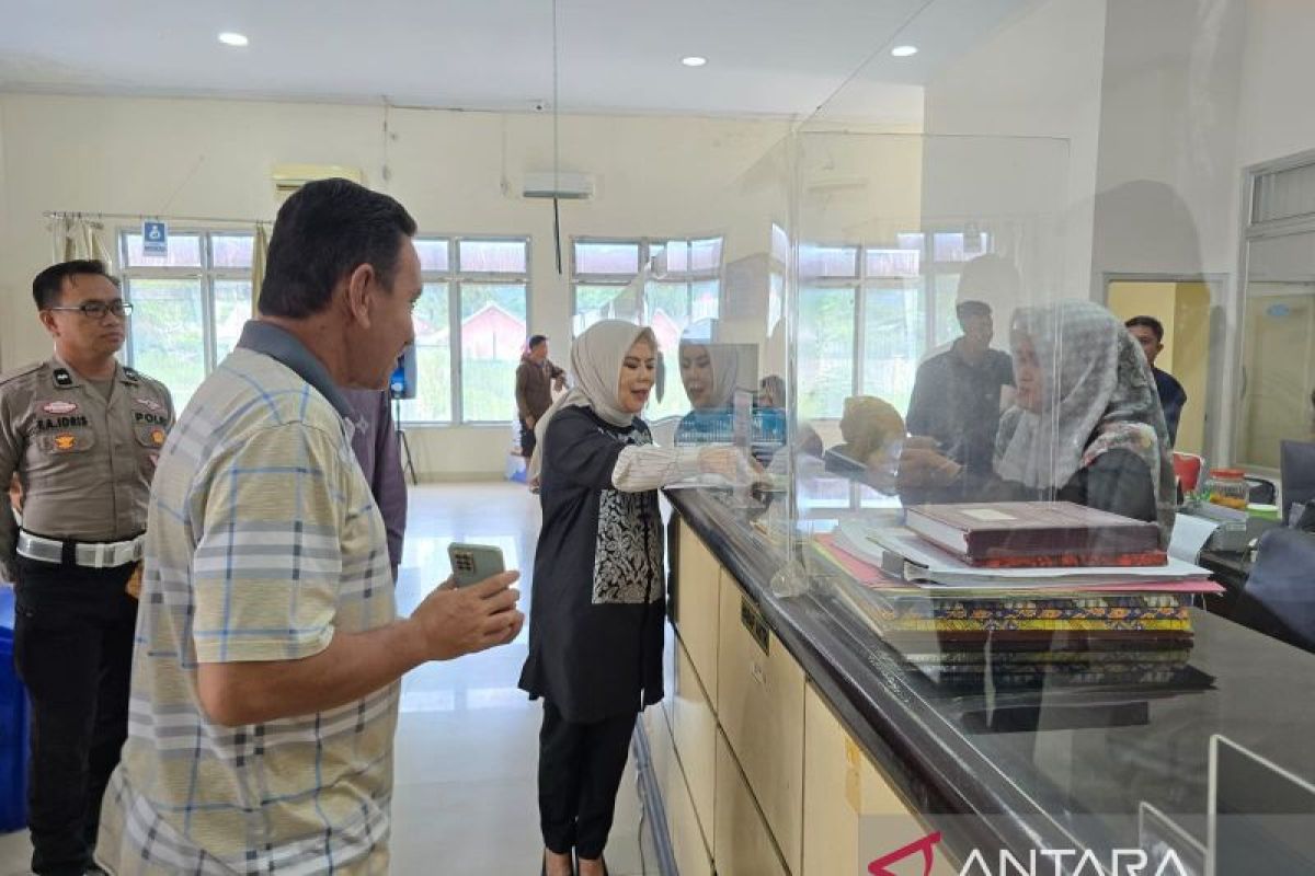 Tinjau Samsat Bone Bolango, Wagub dorong inovasi dan disiplin pelayanan