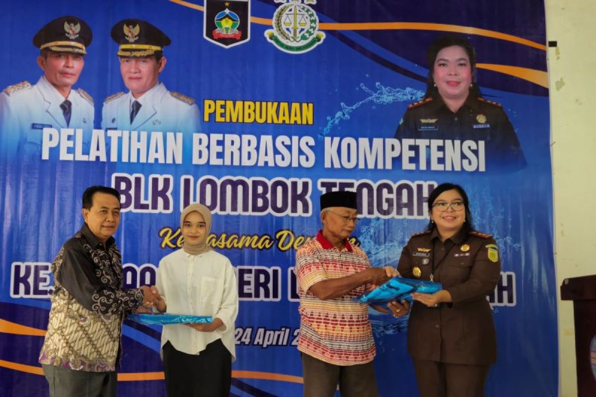 Kejari dan Disnakertrans Lombok Tengah gelar pelatihan kerja